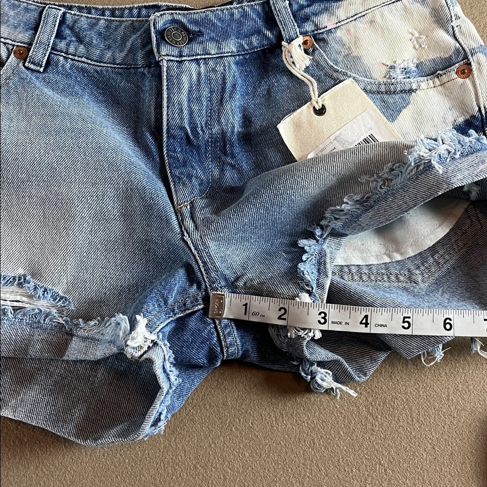 SER.O.YA Lex Short Olympia Bleached Light Blue Distressed Jean Shorts- 27 - Picture 9 of 14